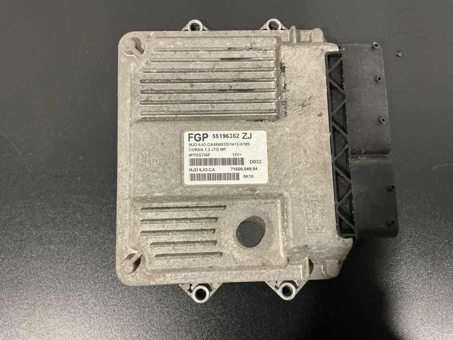 Centralina do motor Opel Corsa C 1300 CDTI, ano 2004.