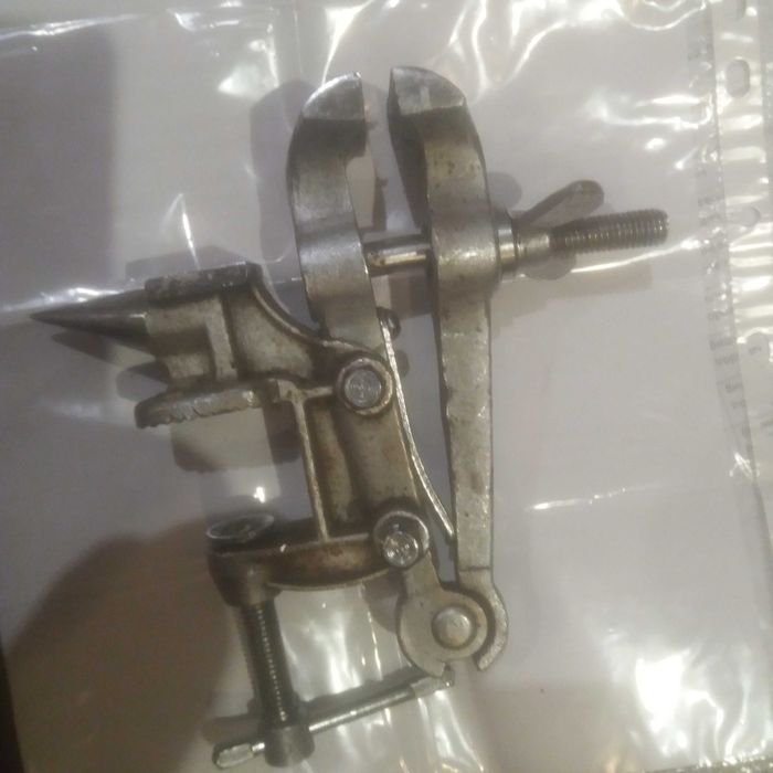 продам тиски ювелирные(разборные)