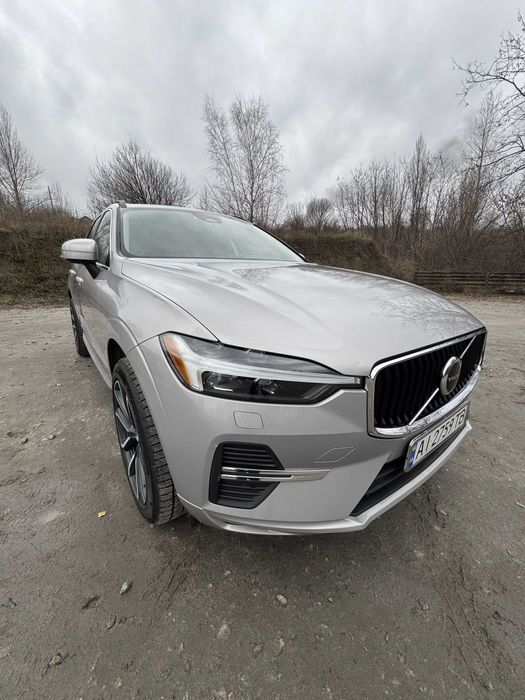 Продам Volvo XC60 В5 2021