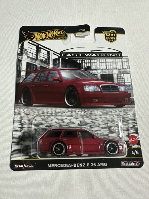 Hot wheels premium mercedes-benz e 36 amg fast wagons