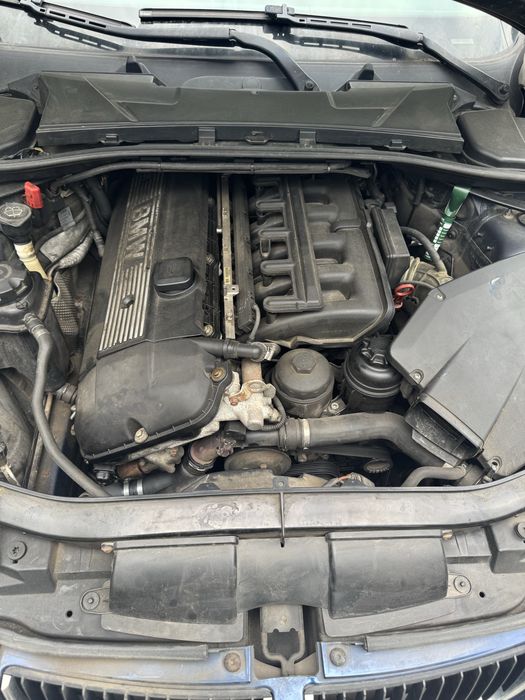 Bmw e90 m54b25 , carplay , manual 6b , rwd