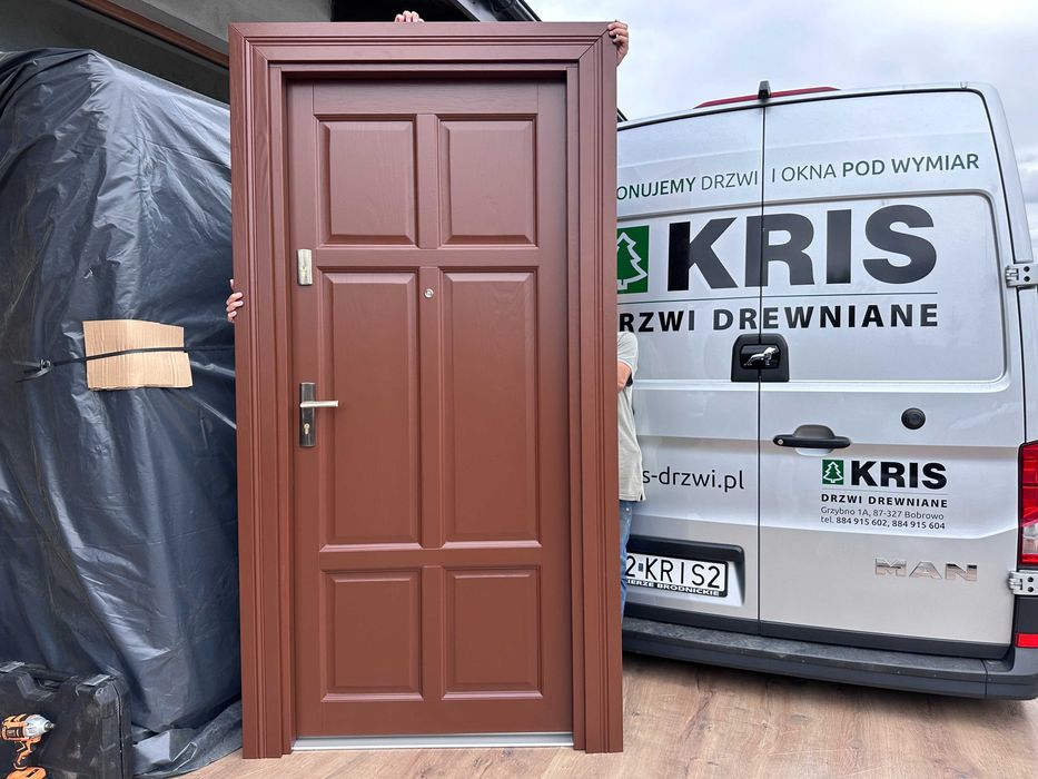 Drzwi zewnętrzne wewnątrzklatkowe drewniane na wymiar montaż POLSKA
