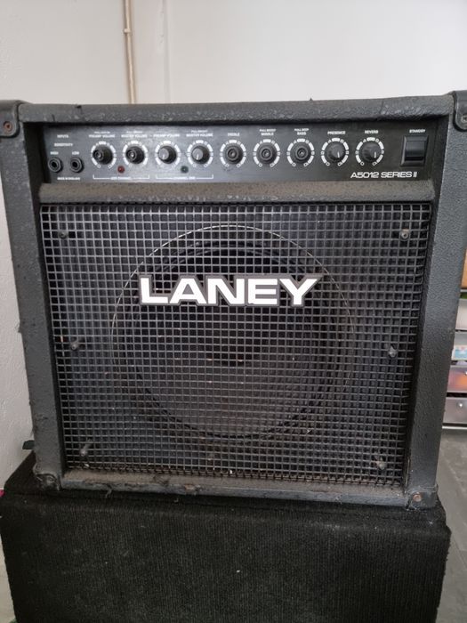 Piano Yamaha NP12 e outros