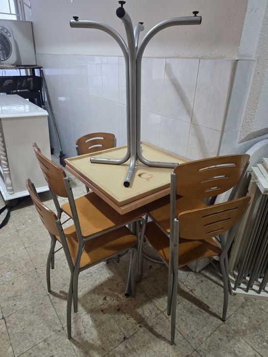 Mesa de cafe + cadeiras