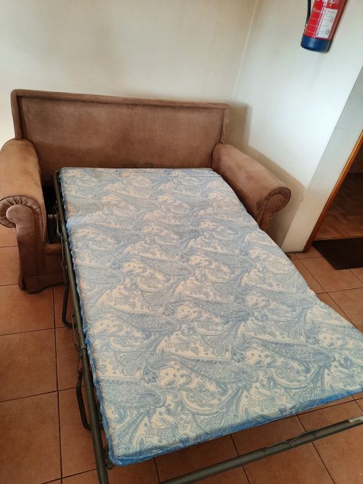 Vendo 2 sofás de 2 lugares