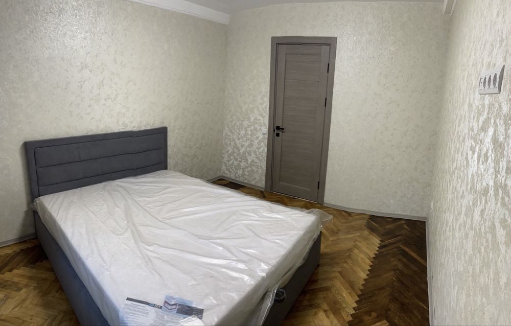 Сдам комнату в квартире девушке. Здам кімнату в квартирі дівчині.