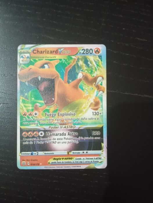 Carta de Pokémon Charizard (Castro)
