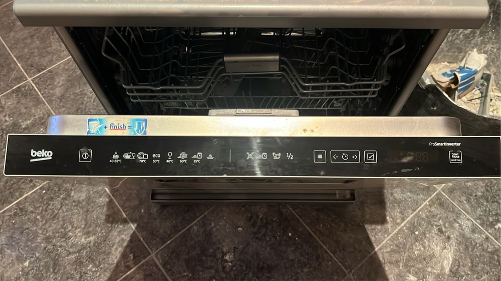 Maquina lavar loiça BEKO