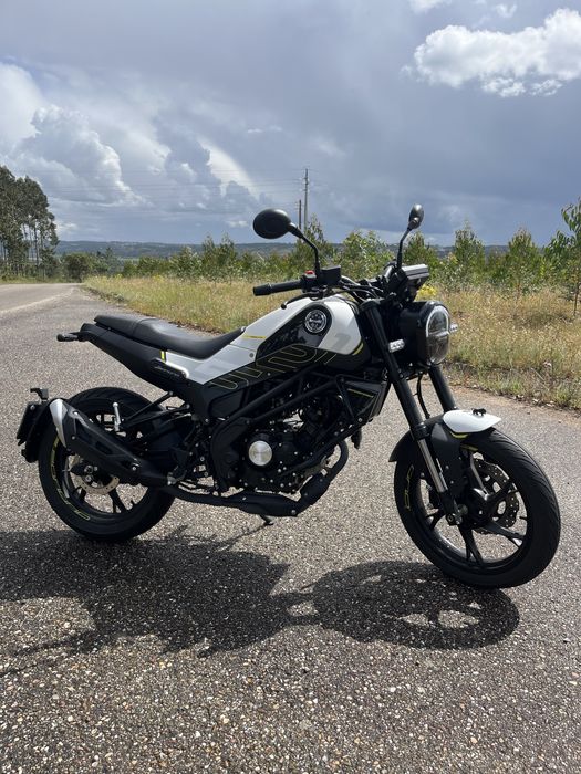 Benelli Leoncino 125