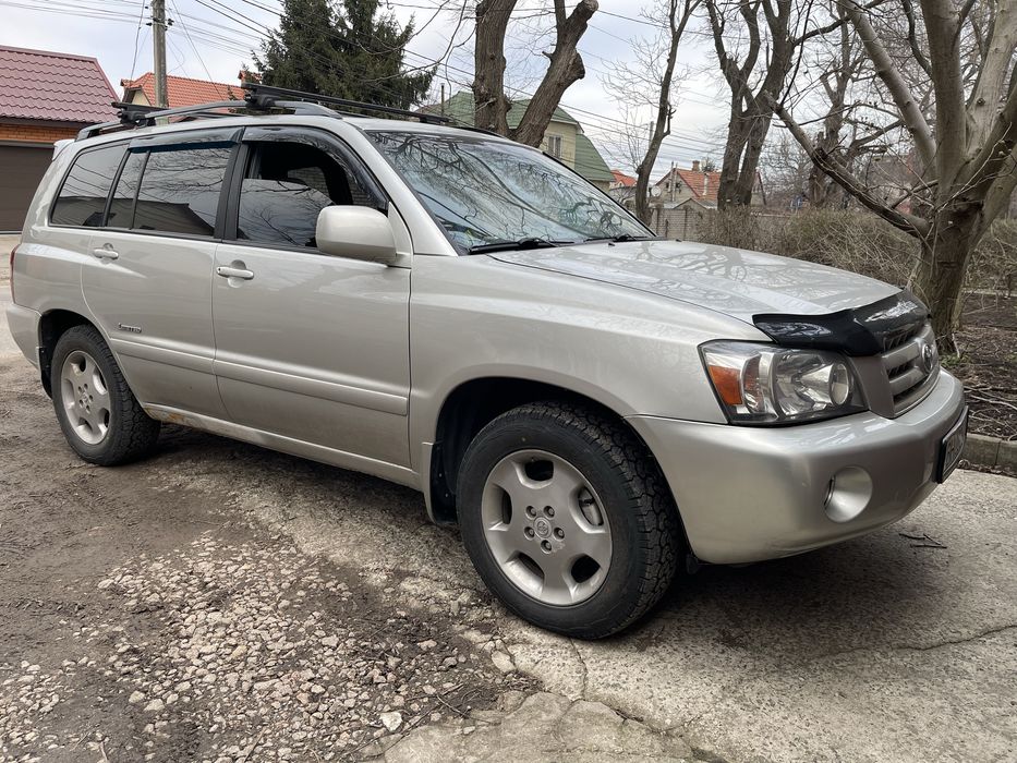 Тойота Highlander