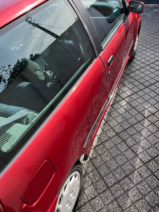 Fiat Punto 6 speed 1108 cc 54 cv gasolina 184000 km em ótimo estado