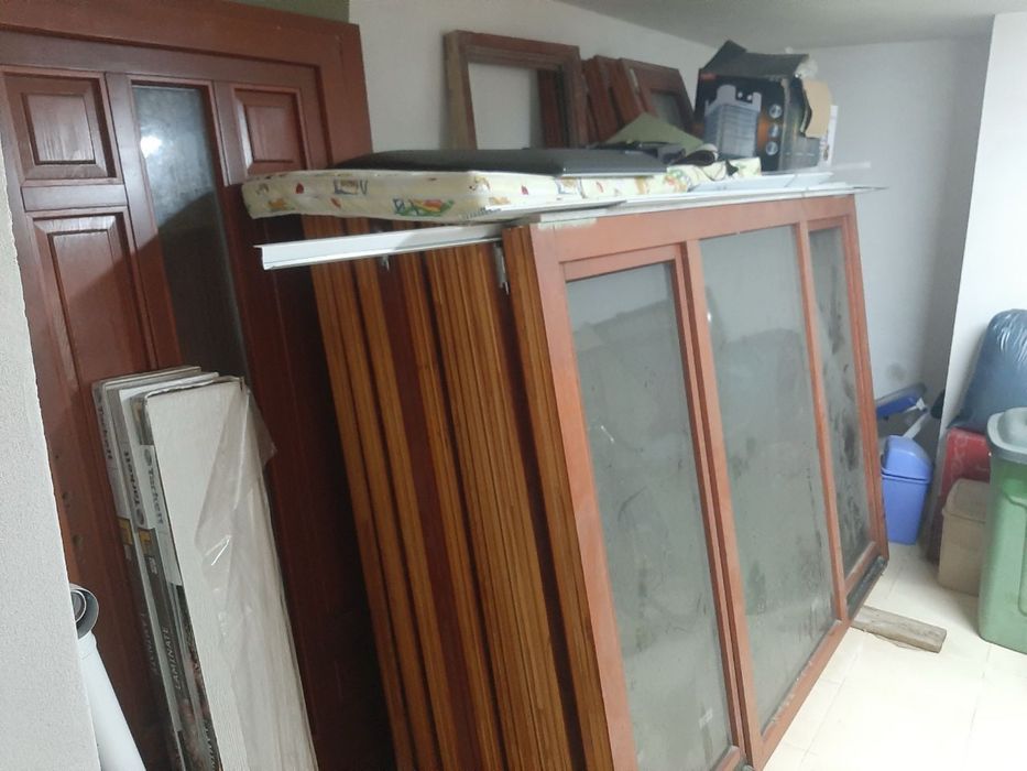 Дерев'яні євровікна та двері зі склопакетом. Нові (складське зберігання)