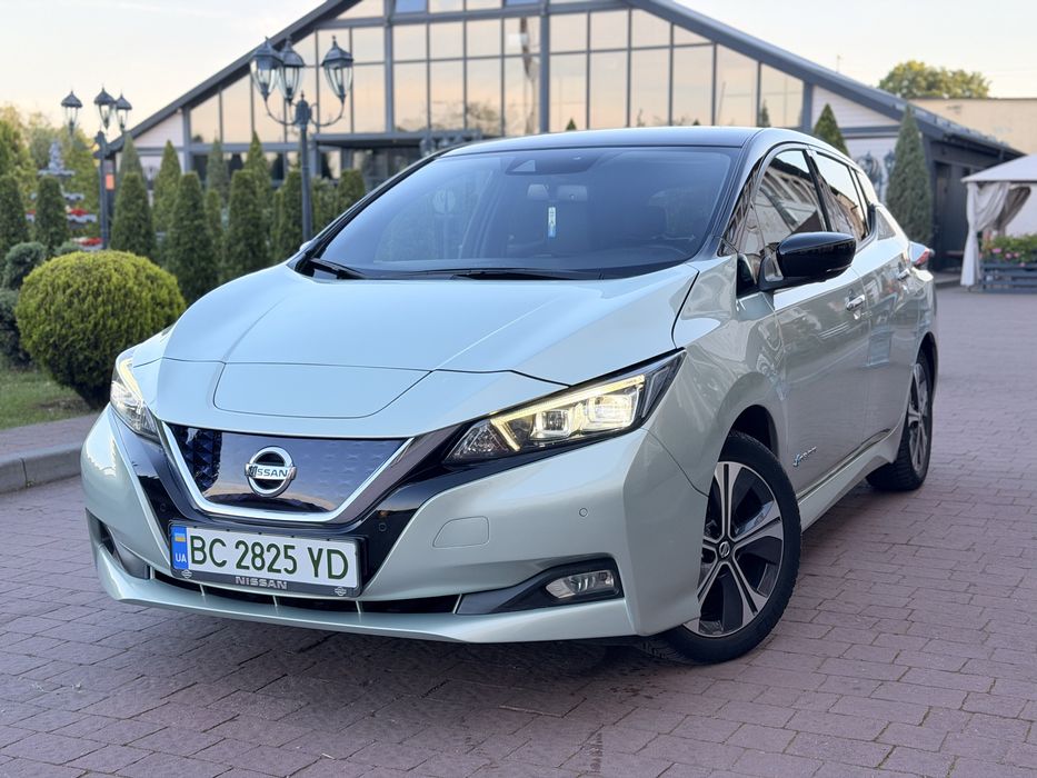 Продам автомобіль NISSAN LEAF 2020р