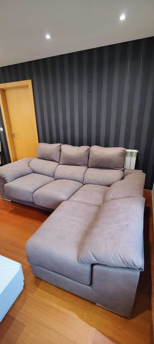 Sofá cinzento NOVO