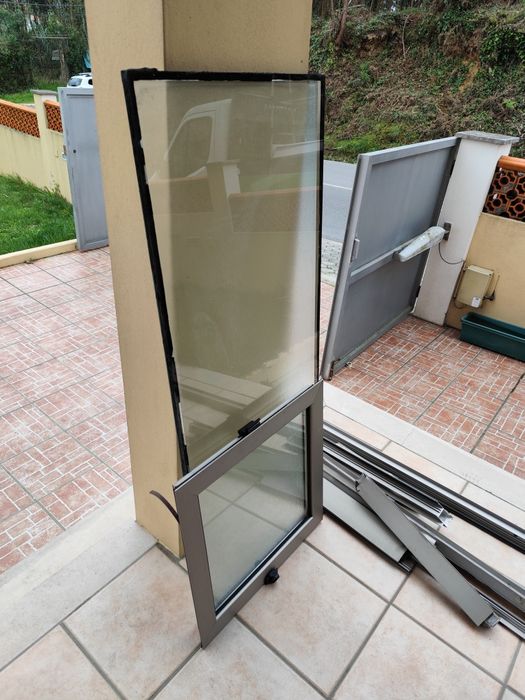 vidro duplo e parte de janela