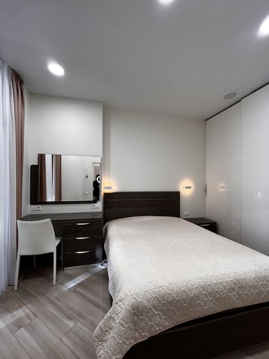 Продаж 2-х кімнатної квартири жк Комфорт Сити з терасою