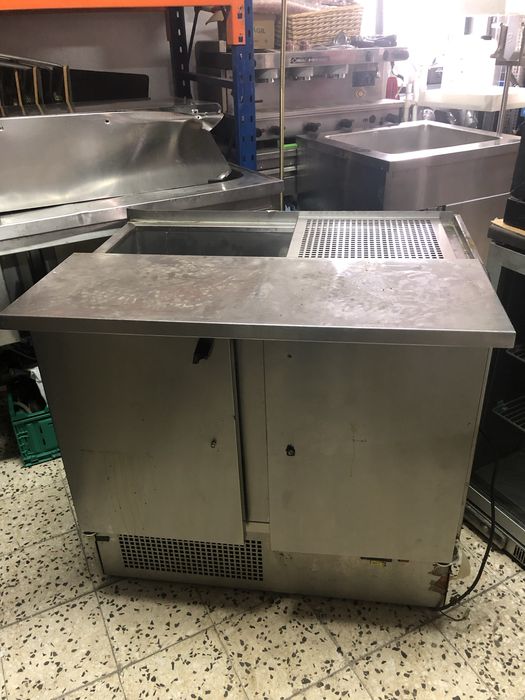 Bancada de frio p bebidas , massas ou outros alimentos