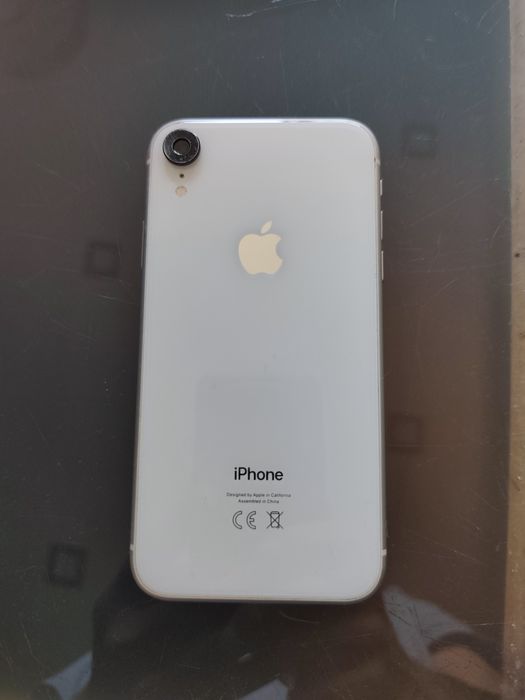 iPhone XR em bom estado