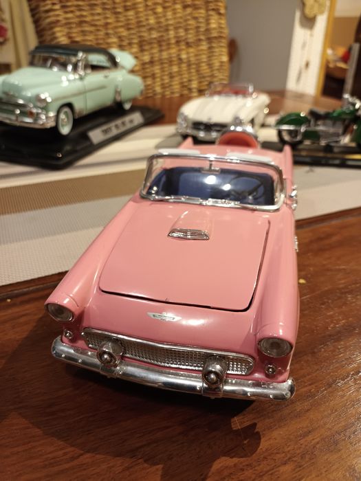 Колекційна модель Ford Thunderbird Revell INC 1990.