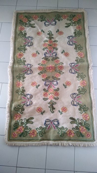 Arraiolos rugs