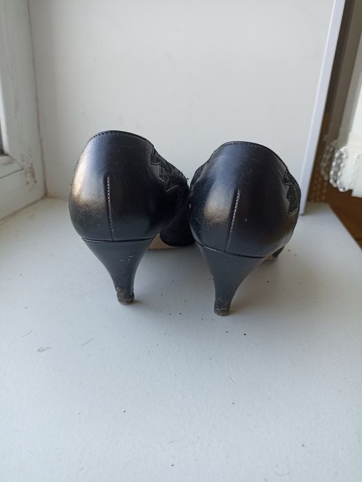 Жіночі туфлі 38 розмір