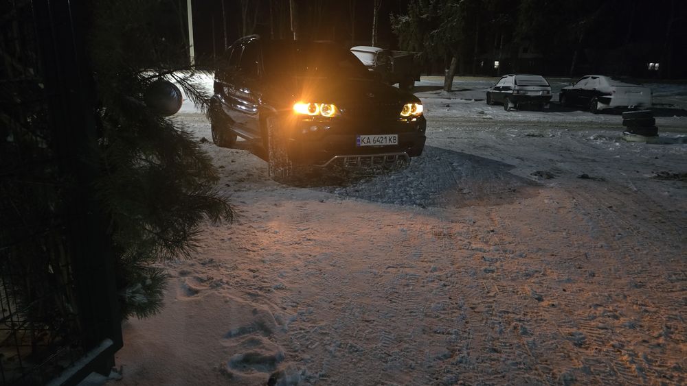 Продам BMW e53 3.0d base 2006 року.