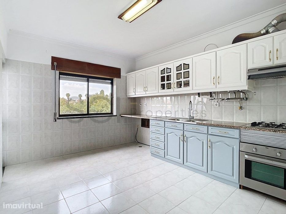 Apartamento T2, com varanda, pronto a escriturar, Pinhal Novo — Pinhal Novo, Setúbal