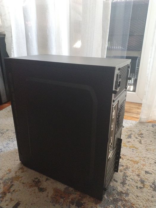 Komputer stacjonarny