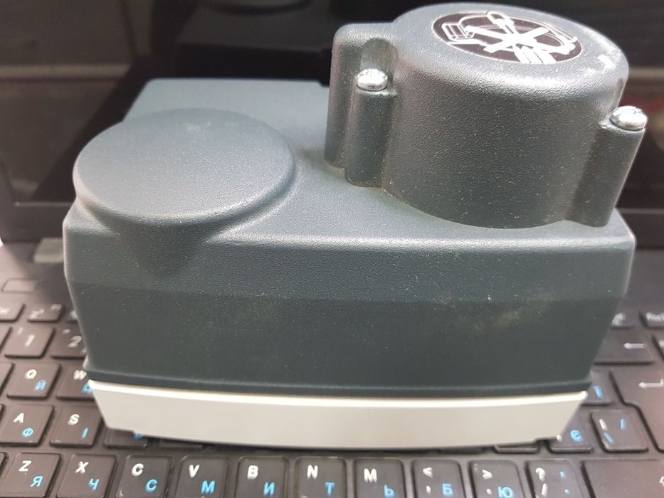 Редукторний електропривід Danfoss  AMV33  "082G3014