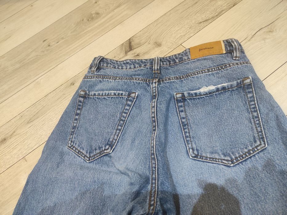 Spodnie jeans mom Stradivarius