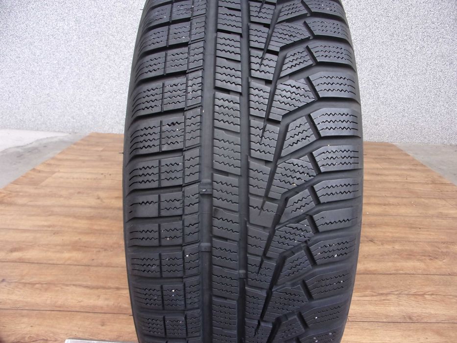 Hankook Winter Icept Evo2 SUV 225/65/17 102H z 2019r