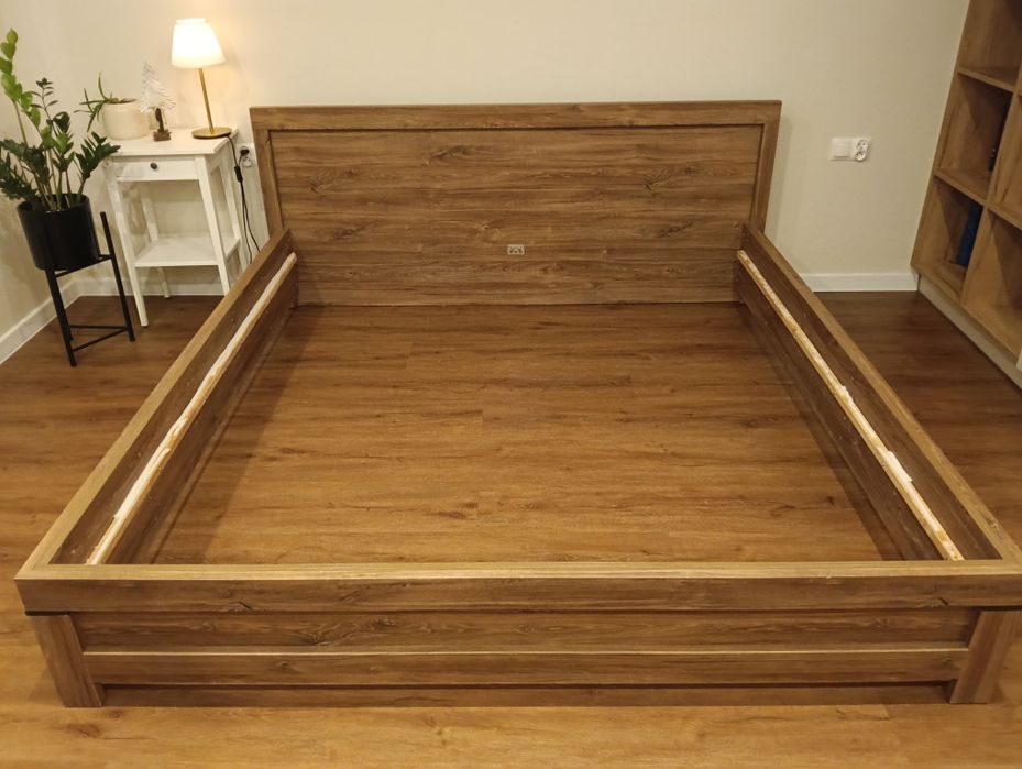 Sprzedam - Rama łóżka