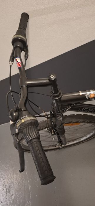 Bicicleta em excelente estado com recente revisão técnica