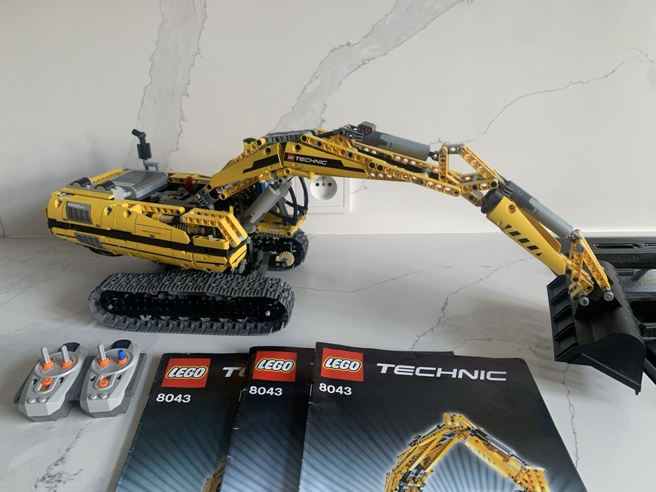 Lego 8043 Technic Motorized Excavator - Zmotoryzowana koparka