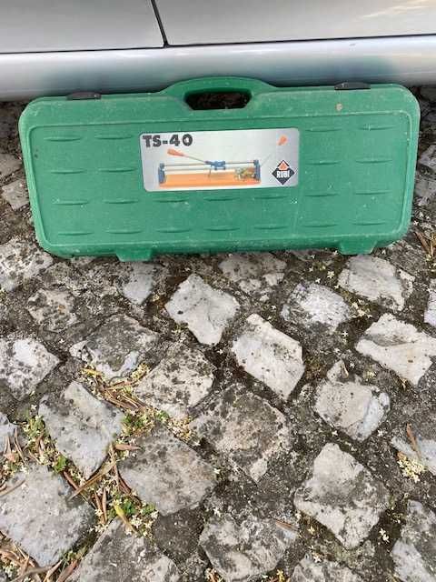 Maquina de cortar azulejo manual marca RUBI TS40