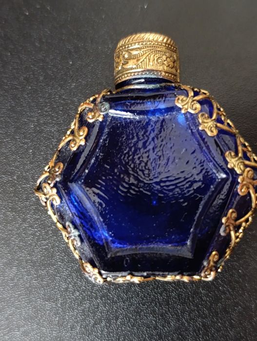 Frasco de perfume vintage