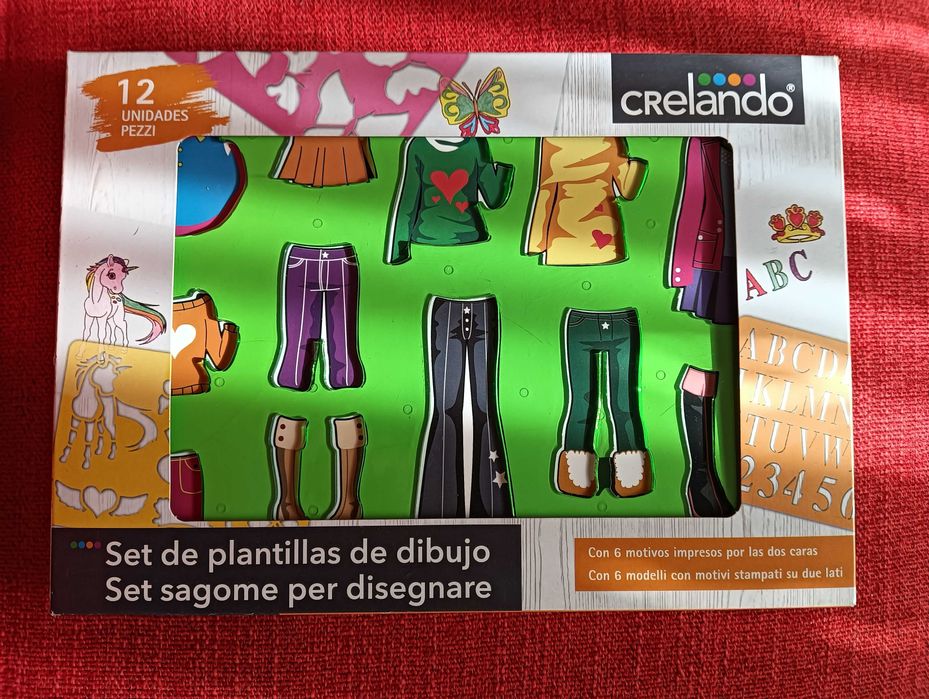 Conj. de Moldes para Desenhar e Pintar 12 peças
