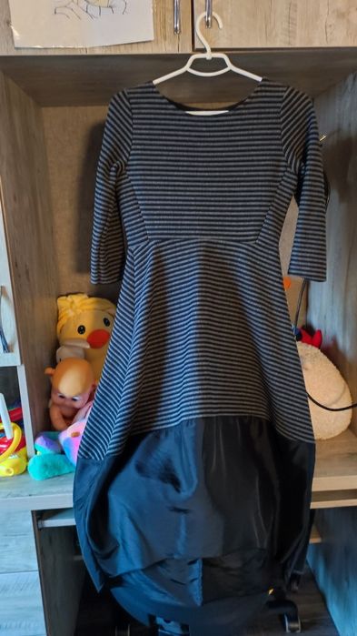 Платья нарядные и повседневные