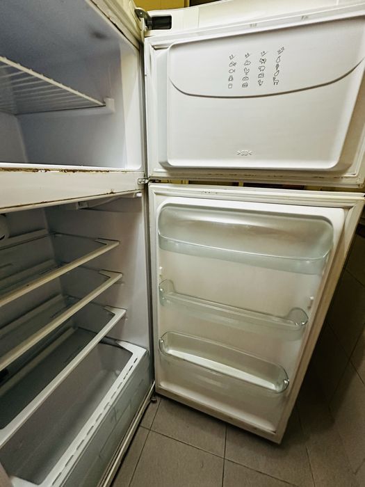 Geladeira a funcionar