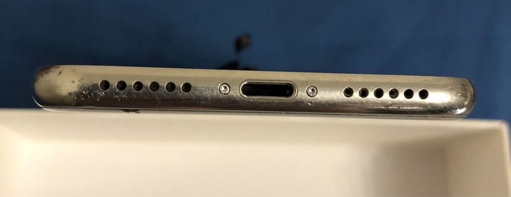 iPhone X без материнської плати