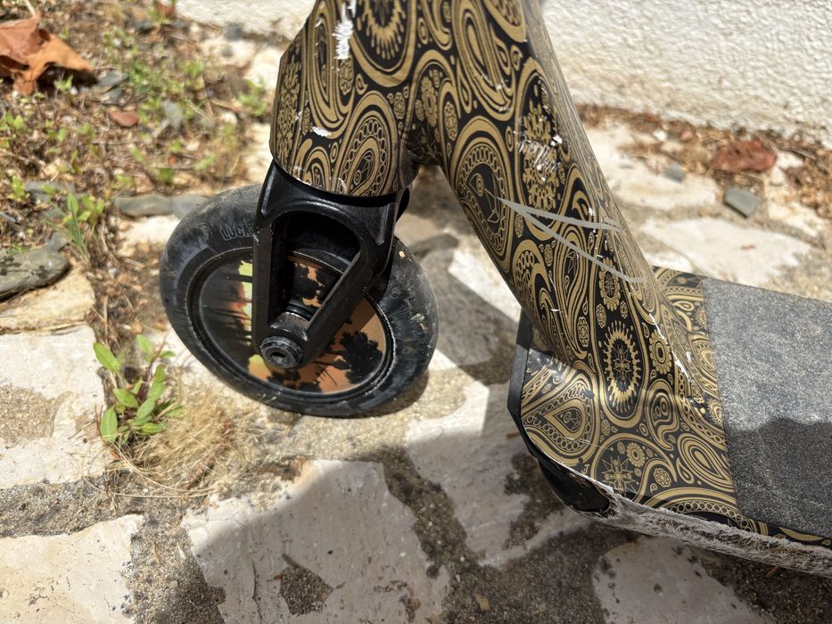 Scooter Prodigy black/gold