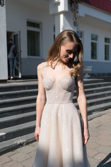 Весільна сукня А-силует