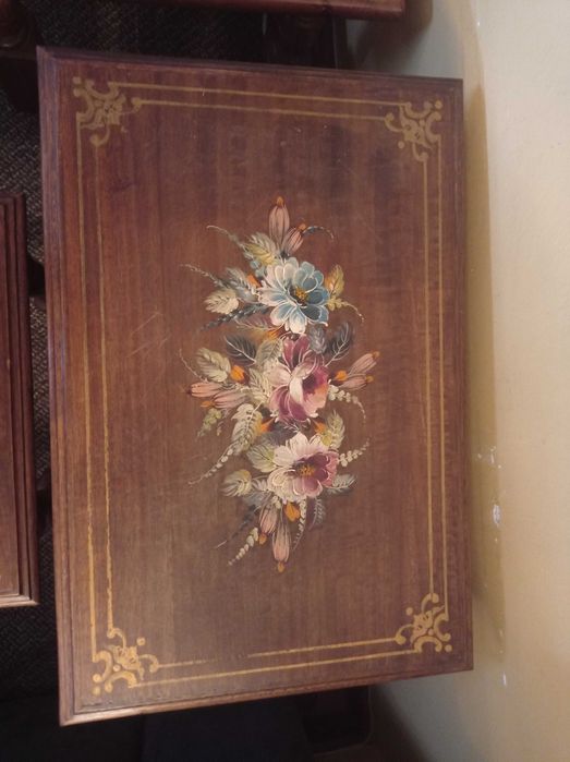 Mesa tripa de madeira