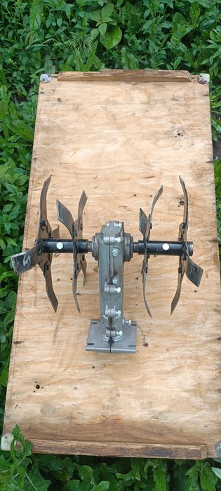 Продам насадку культиватор на бензокосу