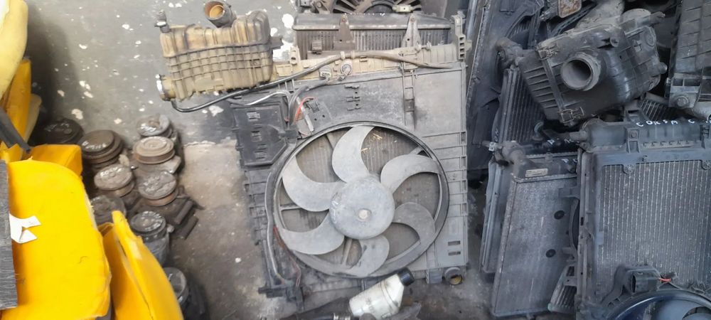 MERCEDES VITO W638  chłodnica wody wentylator