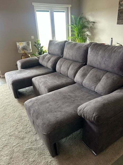 Sofá com 3 chaise long como novo.