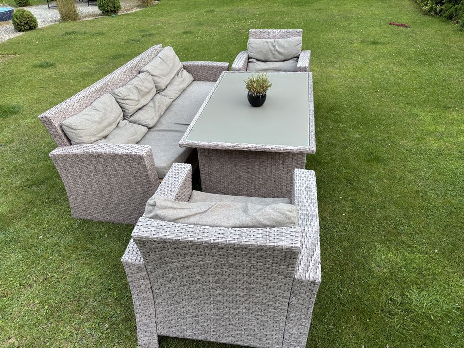 Meble ogrodowe technorattanowe