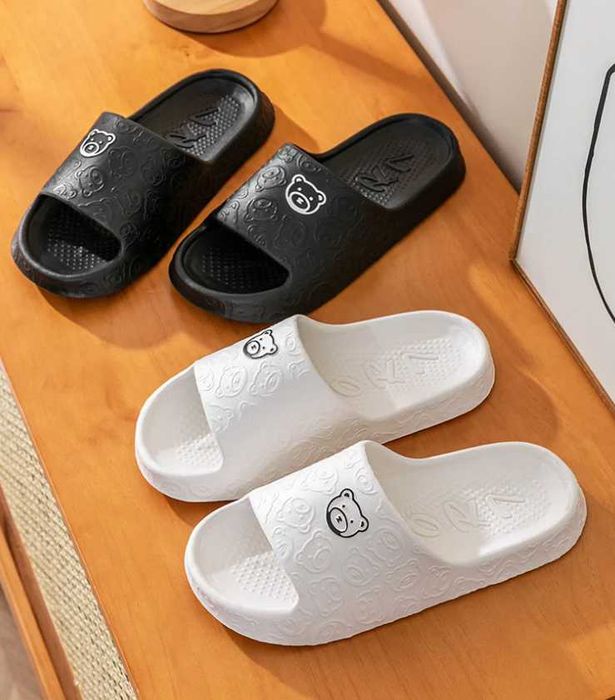 Chinelos De Banho / Crocs Antiderrapante