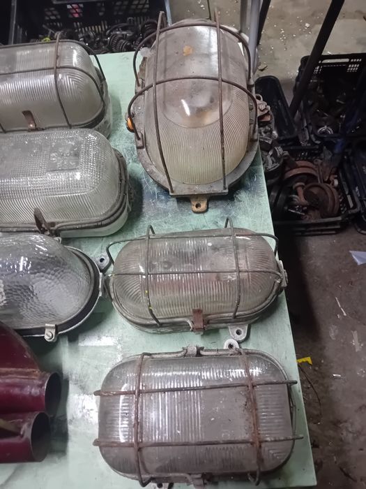 Lampy PRL ceramiczne i aluminiowe z napisami Gdańsk