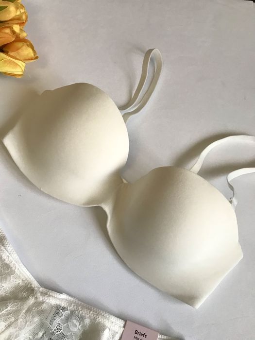 Бюстгалтер/Бандо. Білий. H&M. Гладкий. 75В